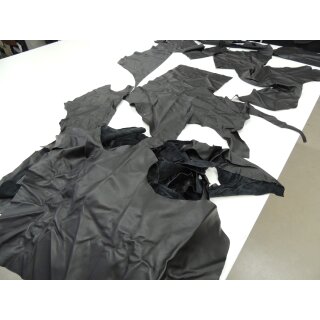 Premium Leder Z 75 Semi-Anilin schwarz Abrisse